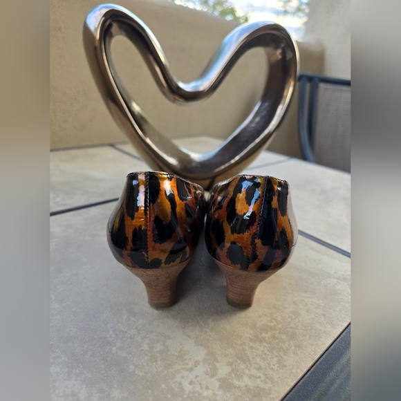 Bernardo Gorgeous Animal Print Patent Leather Wedge Pump, 8M - Picture 5 of 8